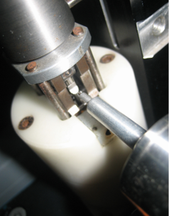 力位移分析系统